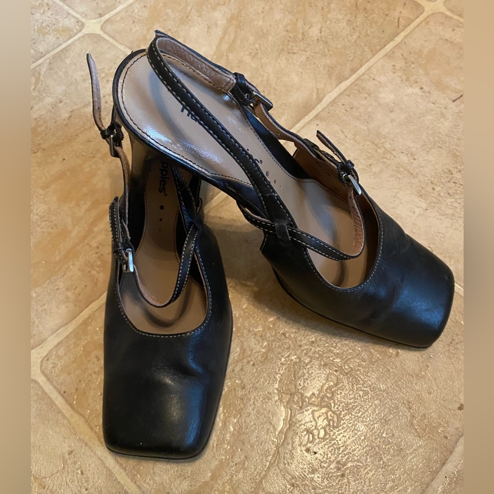 Hush Puppies square toe Mary Jane heels - Picture 6 of 6